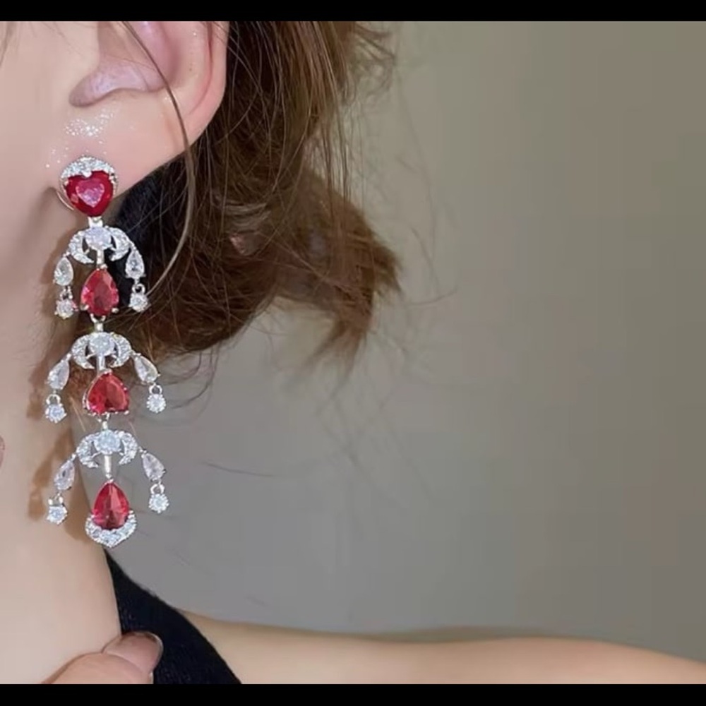 Gorgeous bridal dangle ruby and clear crystal teardrop crystal earrings #130 - Picture 11 of 12